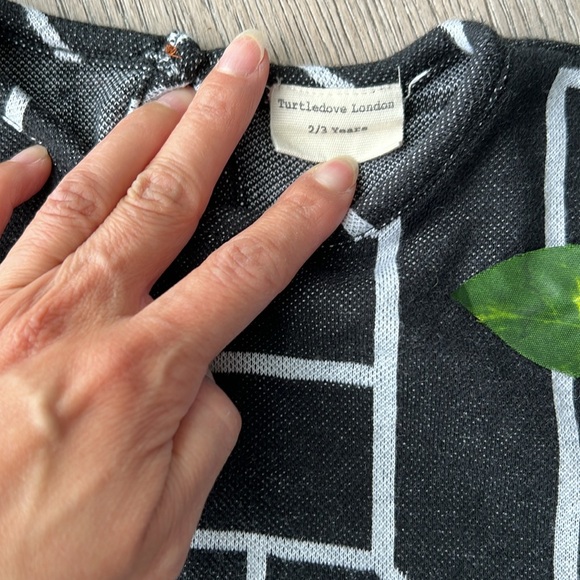 Turtledove London geometric cozy set - Picture 2 of 4